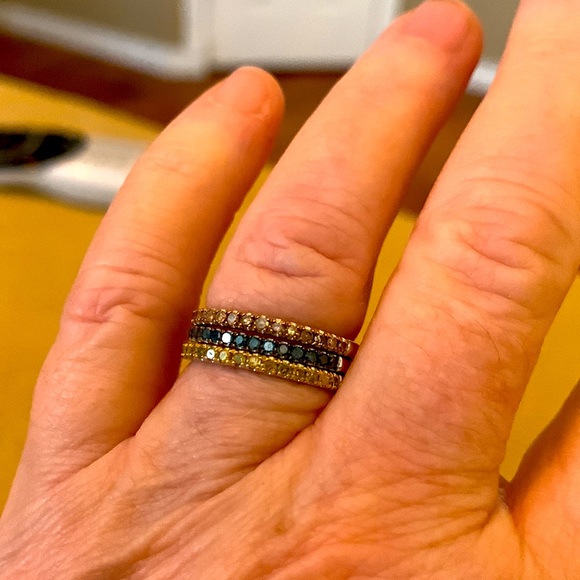 Blue Diamond, Yellow Diamond, Champagne Diamond sterling silver rings. - Picture 5 of 8